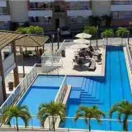 Guarajuba - Apartamento 2 Quartos Com Suite E Piscina Raia Olimpica Camassari Exterior photo
